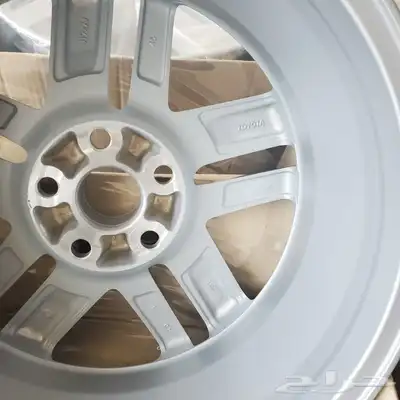 جنوط كامري رياضي اصلي وكاله مقاس 17 5