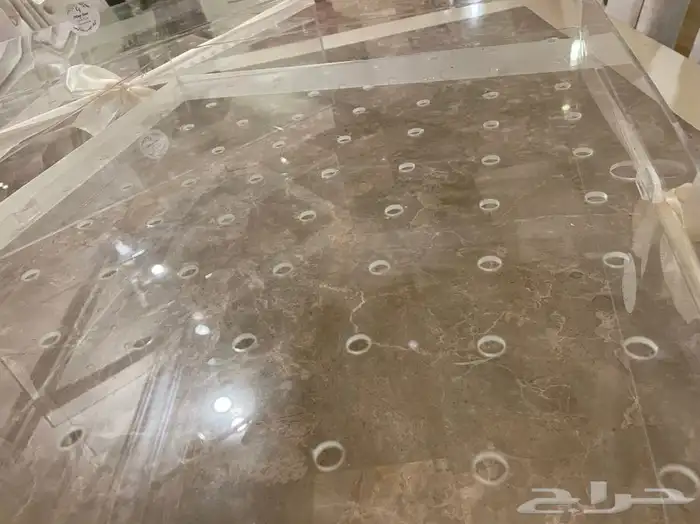 حامل ورد اكلريك 0