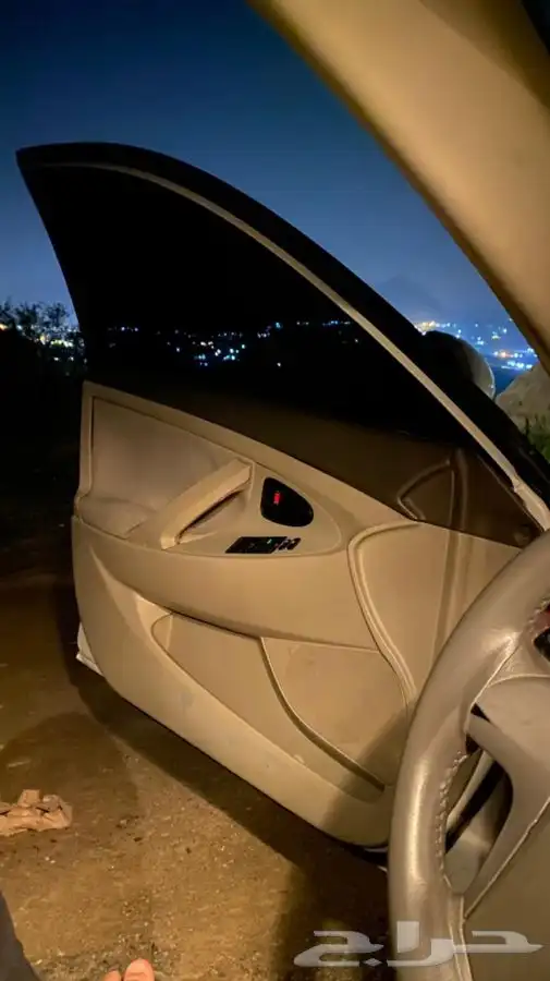 للبيع كامري 2008 ماشية قليل تم البيع 7