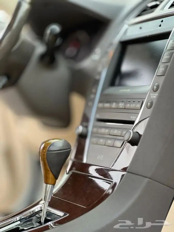 ((تم البيع )) لكزس ES350 مخزن 2010 فل بانوراما 37