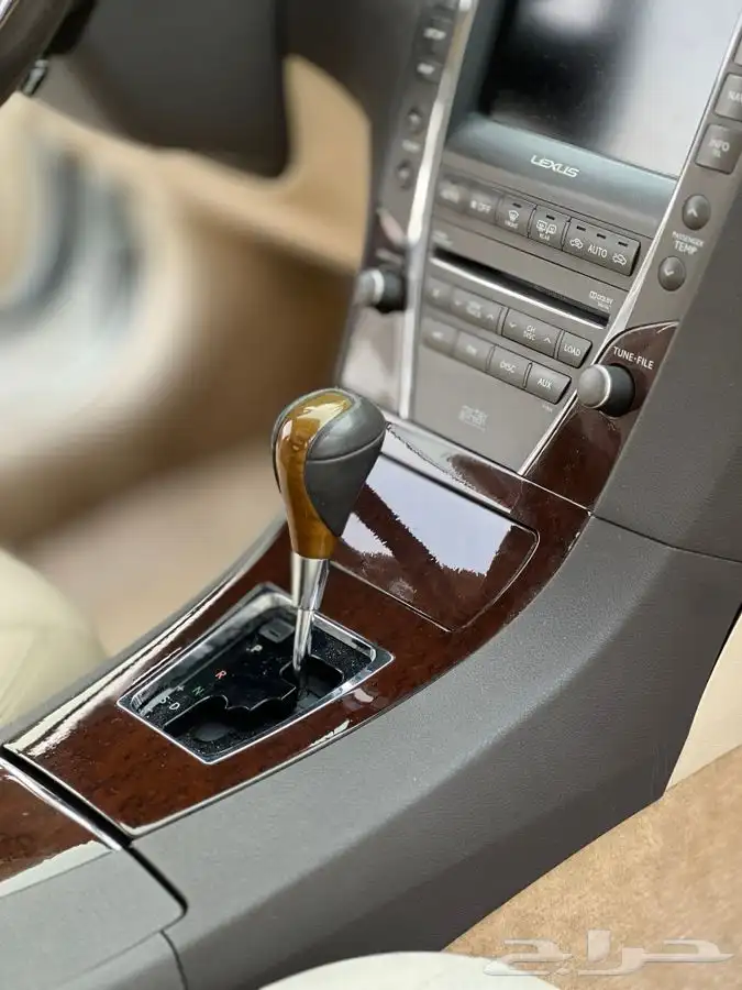 ((تم البيع )) لكزس ES350 مخزن 2010 فل بانوراما 47
