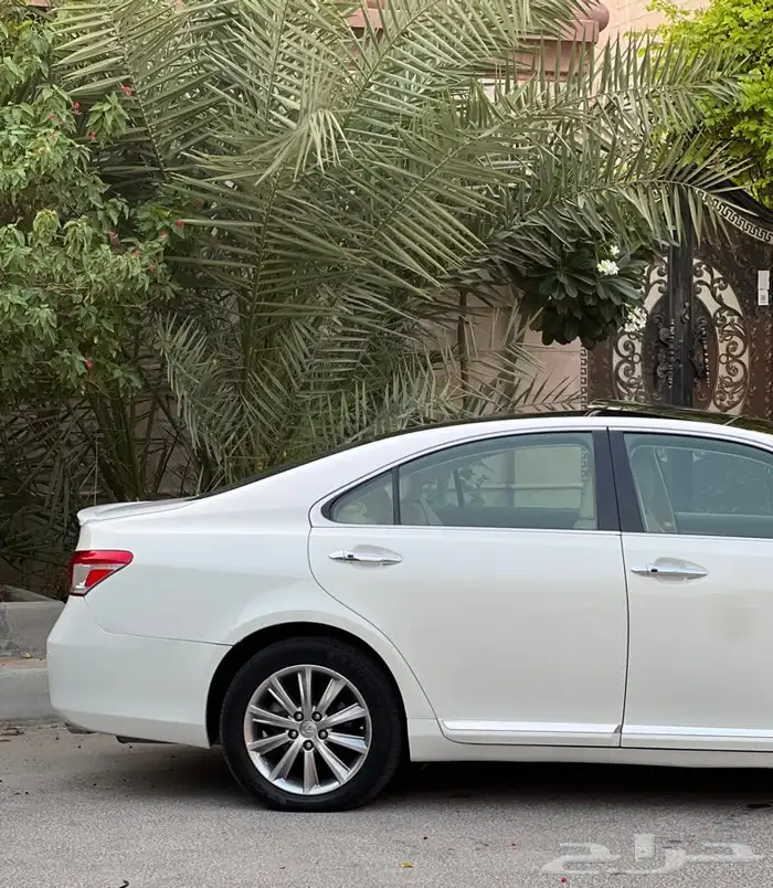 ((تم البيع )) لكزس ES350 مخزن 2010 فل بانوراما 22