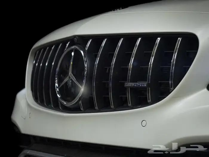 علامة شبك مرسيدس E 5