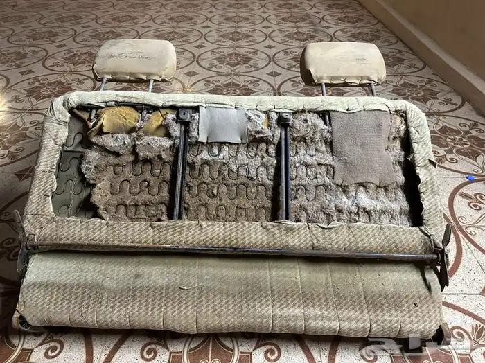 للبيع مرتبه هايلوكس 78 4