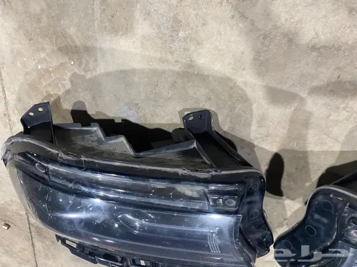 للبيع شمعات دوج 1