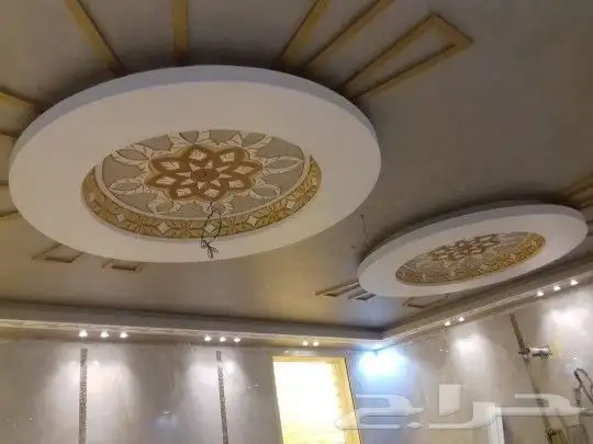 دهانات داخلية وخارجية وعوازل الخزانات وتركيب الفوم وبديل اله 8