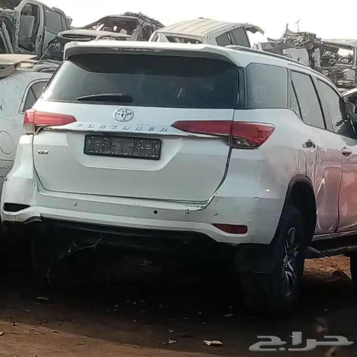 تشليح قطع غيار فورتشنر2021 0