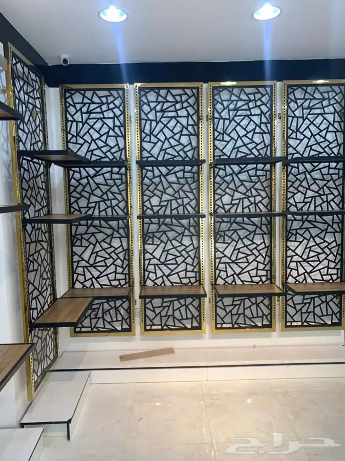 ديكورات محلات التجاريه. كاشير مكتب طاولات عرض 24