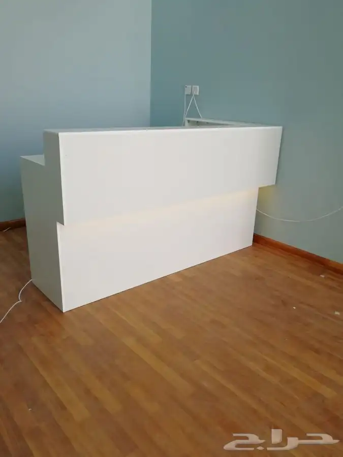 ديكورات محلات التجاريه. كاشير مكتب طاولات عرض 28