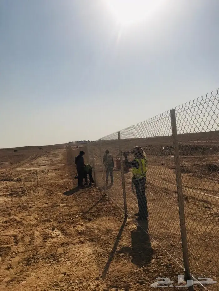 نعمل في تشبيك المزارع بشبك المجلفن 4