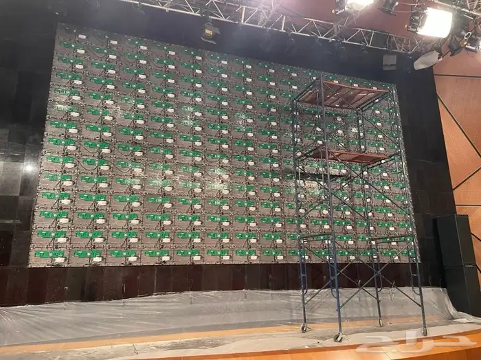 شاشات LED 7