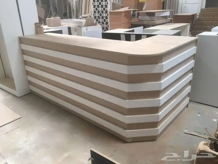 ديكورات محلات التجاريه. كاشير مكتب طاولات عرض 15