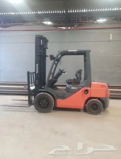 ايجار رافعه شوكية فوركلفت سكينه رافعه يدوية للايجار 3