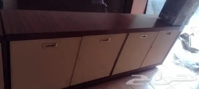 مكاتب ودولاب ومكينة قهوة 5
