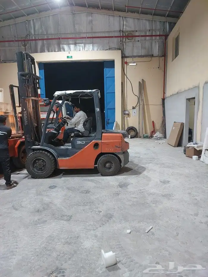 تأجير رافعات شوكيه فوركلفت كرينات ونش 5