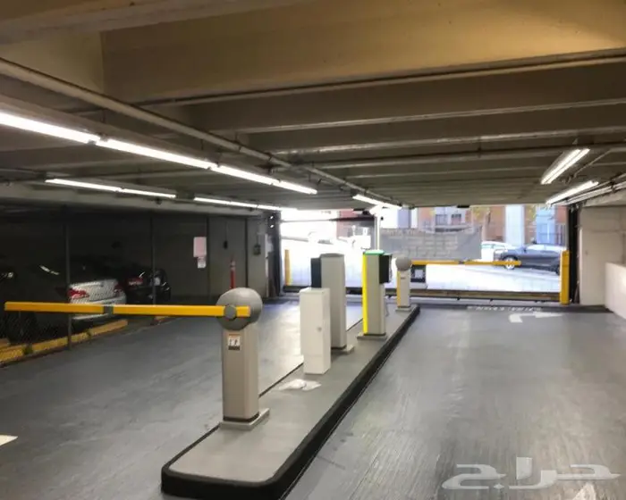 بوابات الكترونية للسيارات لتنظيم دخول السيارات بالزر والكارت 3