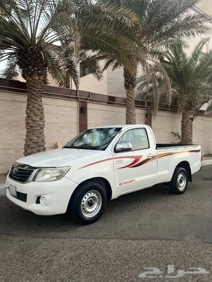 هايلوكس 4 1 0 2 GLX تم البيع 0