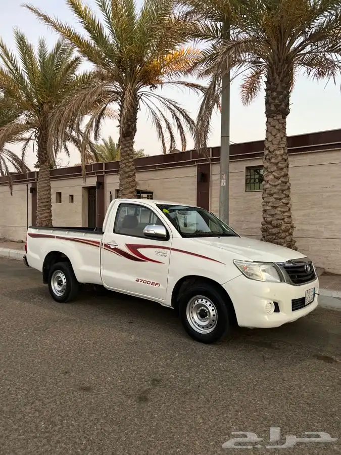 هايلوكس 4 1 0 2 GLX تم البيع 13