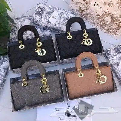 شنط جملة وتجزئة 47