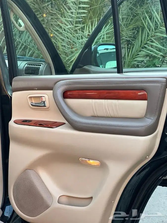 ((تم البيع )) جيب لكزس مخزن وكالة شرط نادر LX470 50