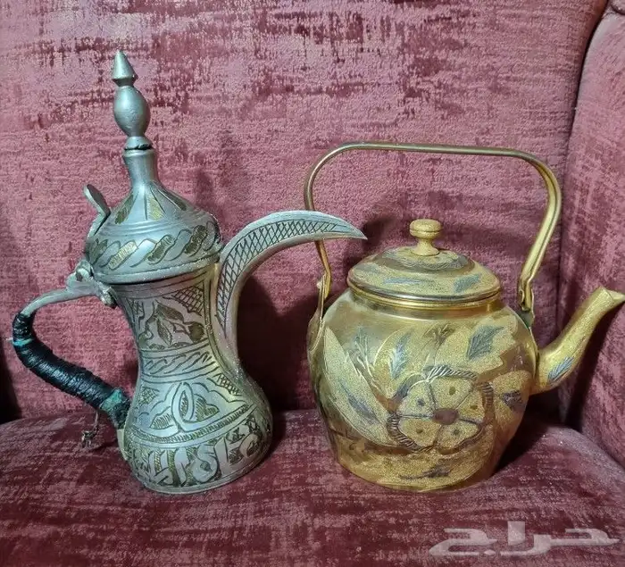 دلة و أبريق نحاس تراثية 4