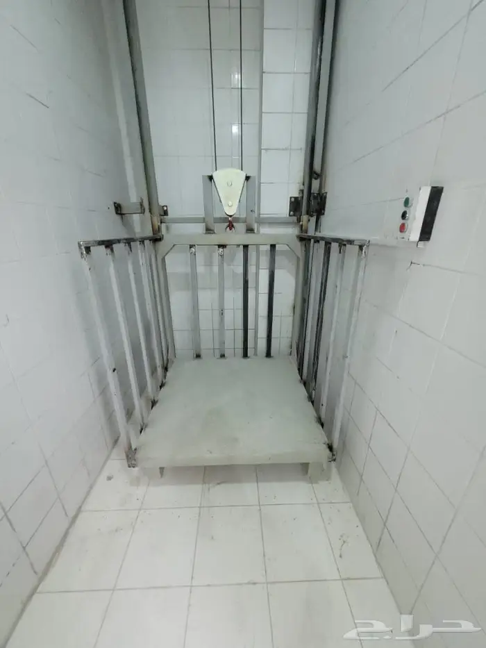 توريد وتركيب مصاعد خدمات (بمطعم مستودعات كافي شاب ) 10