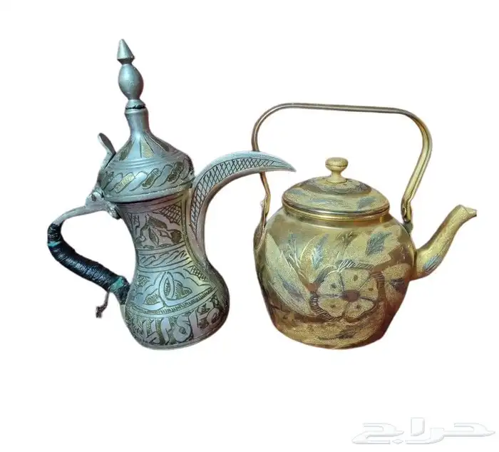 دلة و أبريق نحاس تراثية 2