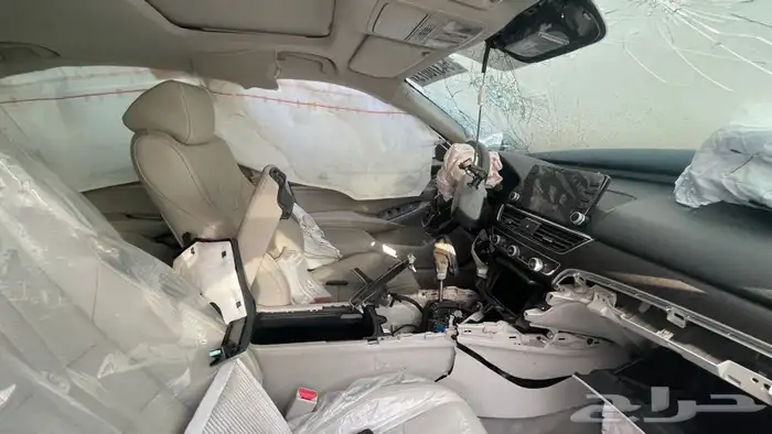 هوندا اكورد 2021 قطع غيار فقط السياره في البحرين 14