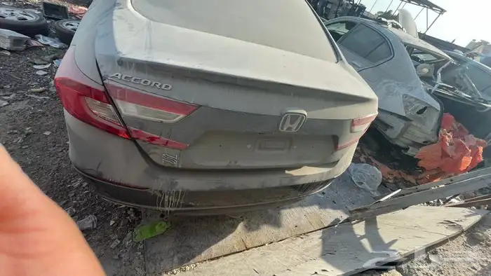 هوندا اكورد 2021 قطع غيار فقط السياره في البحرين 0