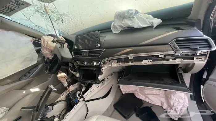 هوندا اكورد 2021 قطع غيار فقط السياره في البحرين 15