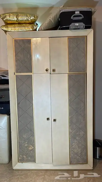 غرفة نوم صناعه إيطاليه 0