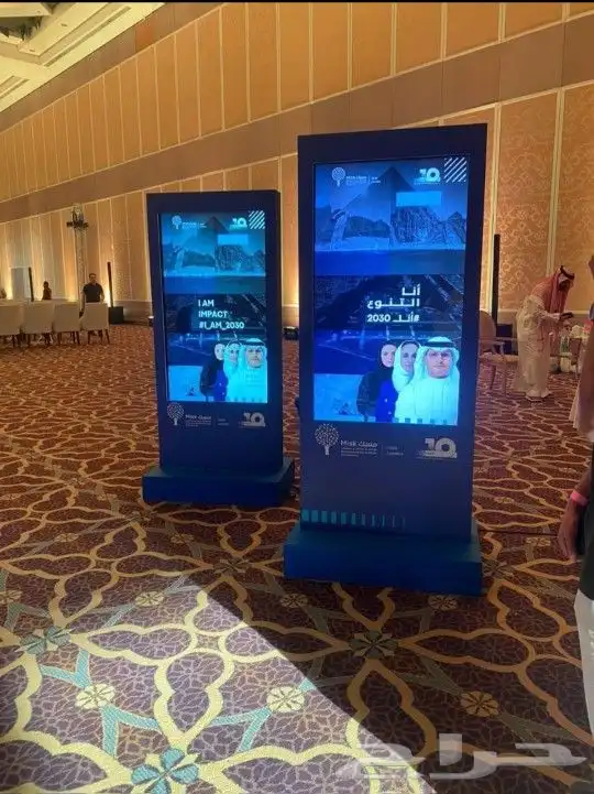 شاشات واضاءه للإيجار اليومي والبيع 6