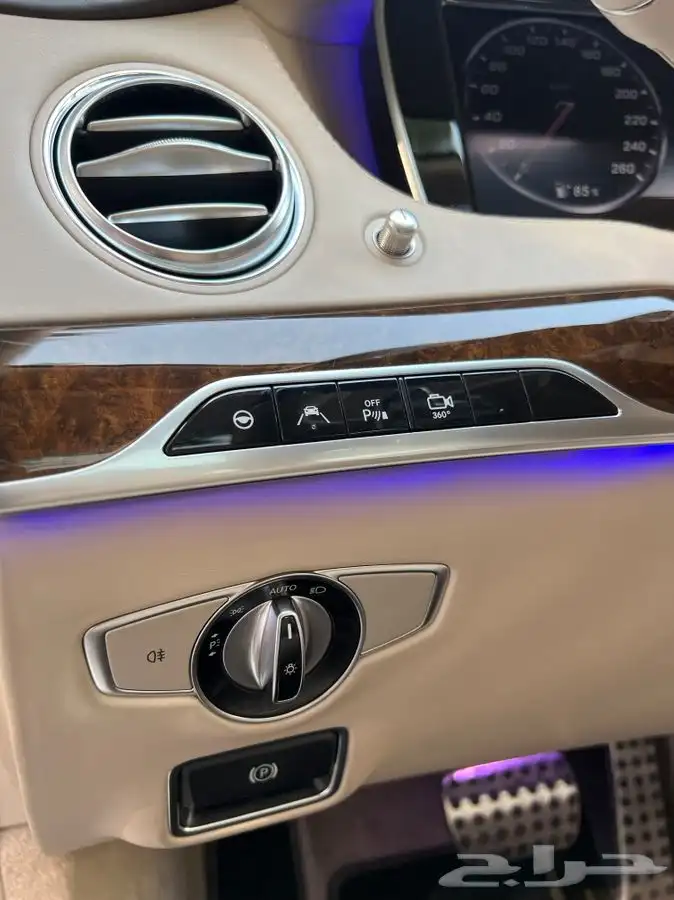 تم البيع مرسيدس 2016 الجفالي مخزن عداد 31 الف كم 93