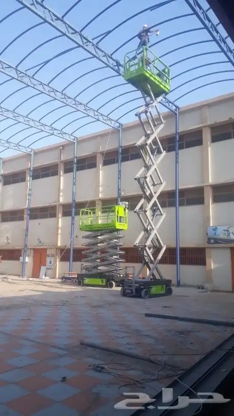 سيزر لفت للإيجار. Scissor lift for rent 5
