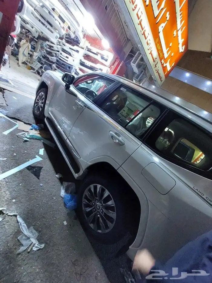 اكسسوارات لاندكروزر 23وخطوط 5