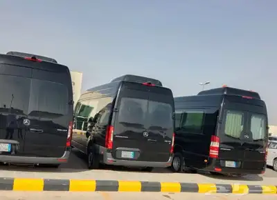 فانات مرسيدس للإيجار مع السائق 3