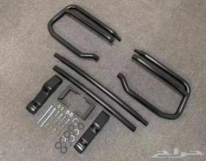 دعامية أمامية لون أسود لسيارة مرسيدس جي كلاس G63 4