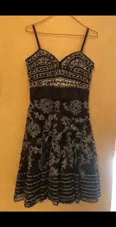 فستان نسائي قصير 0