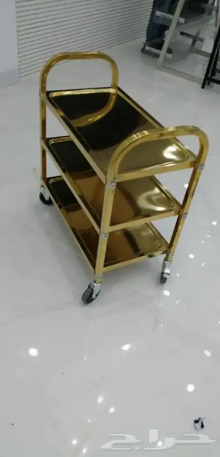 عربيه تقديم. عربية نظافه. 0