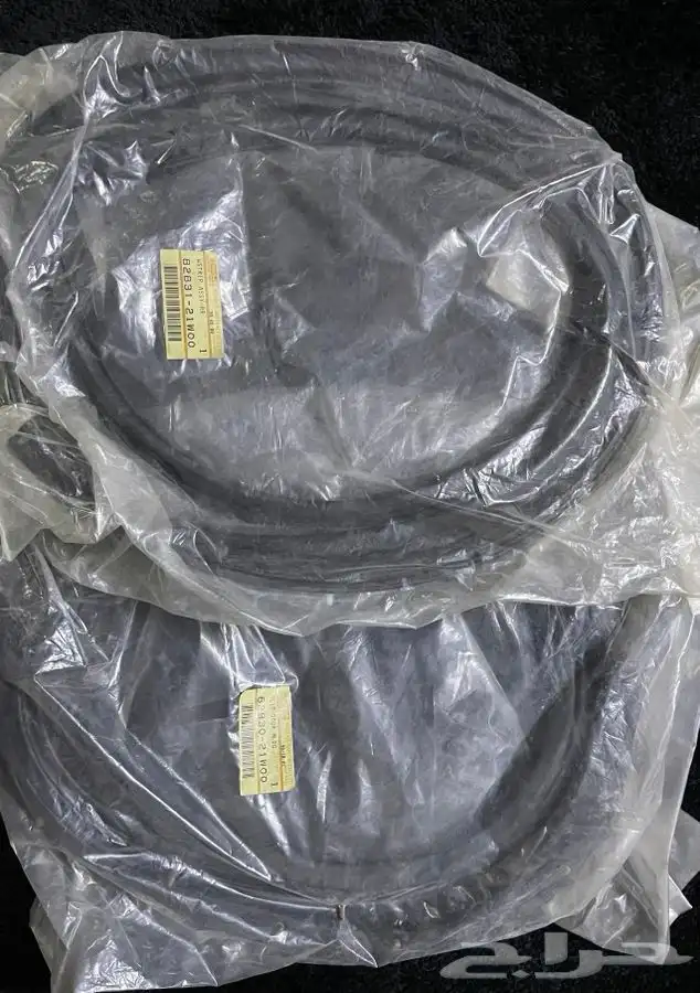 طقم ربل هواء باب خلفي ددسن 80-85 اصلي وكالة 0