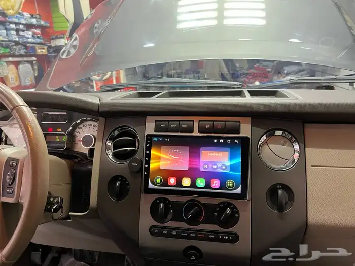 تركيب شاشه فورد أكس بديشن معا الديكور 2014 8