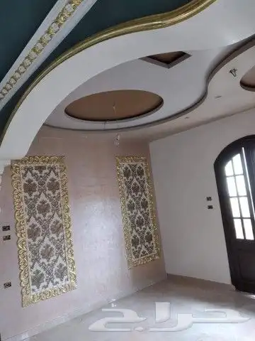 دهانات داخلية وخارجية وعوازل الخزانات وتركيب الفوم وبديل اله 16