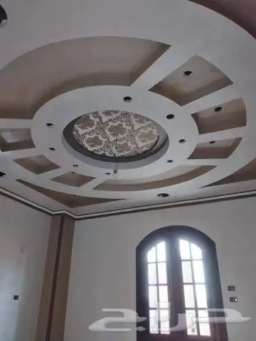 دهانات داخلية وخارجية وعوازل الخزانات وتركيب الفوم وبديل اله 15