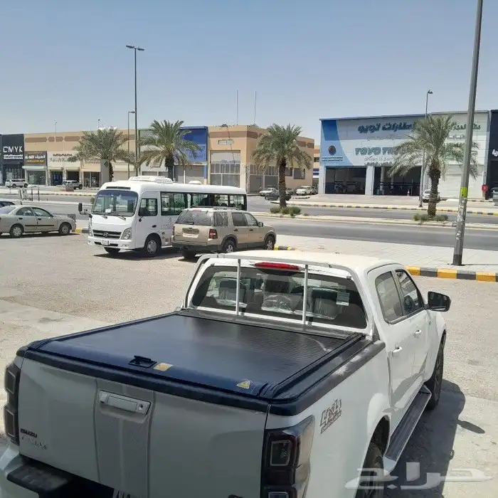 غطاء حوض ايسوزو ديمكس غمارتين 2023 قابل للسحب 2