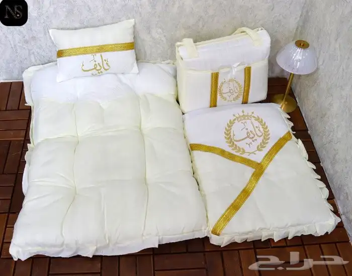 طقم مواليد مكتمل بالاسم الوان مميزه 4