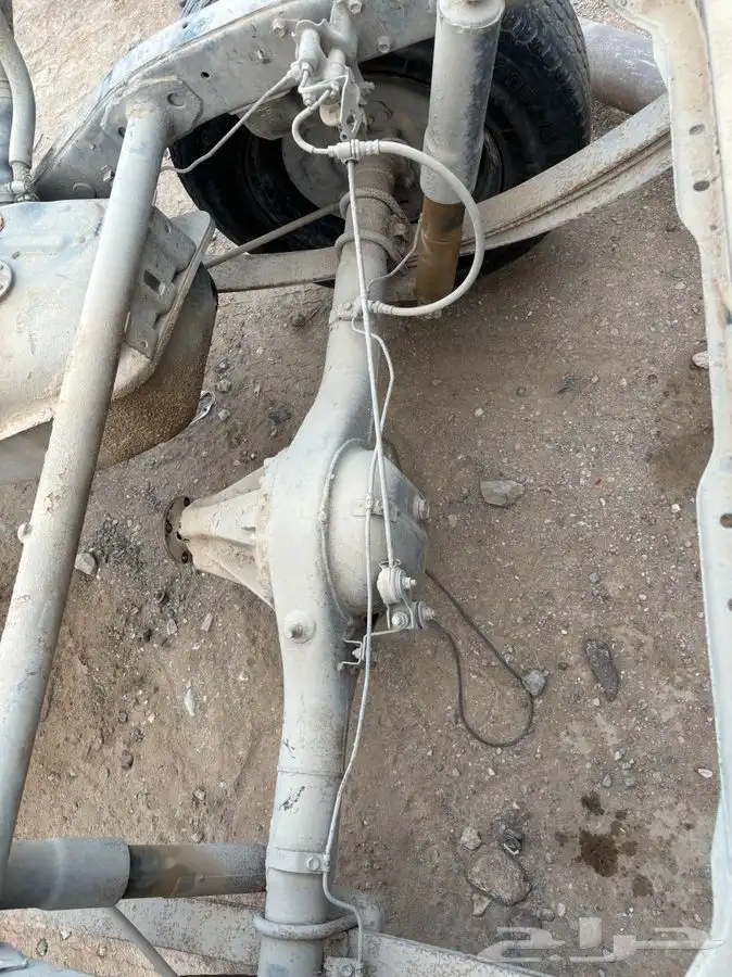 شاص ودفرنس وارضية كاملة هايلكس 97 .90 2