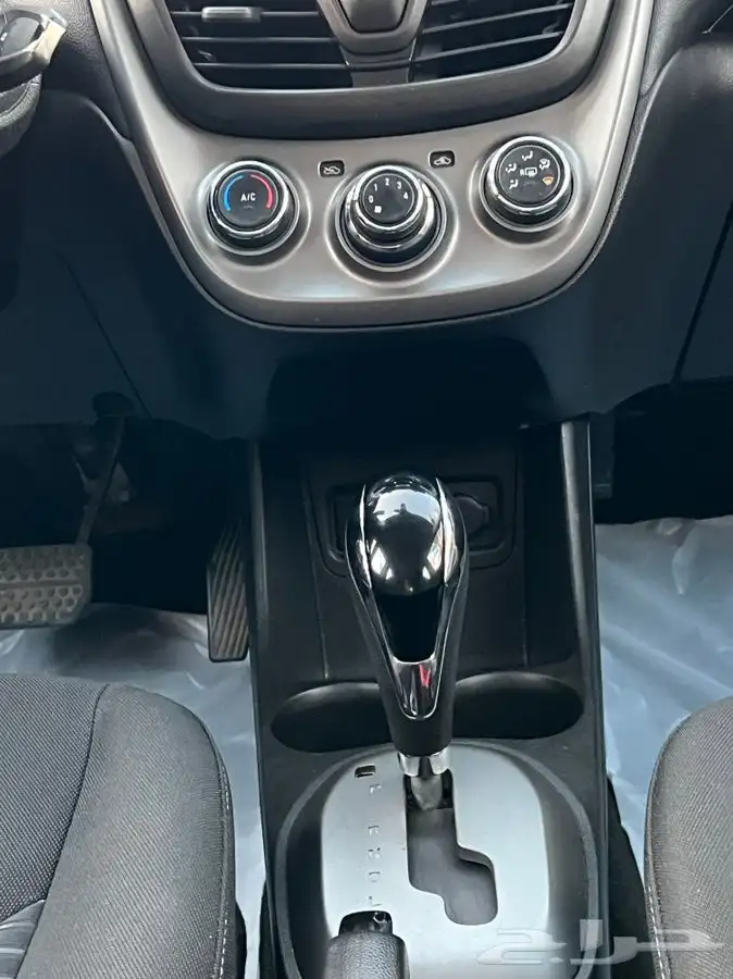 سبارك مديل 2020 تم البيع 33