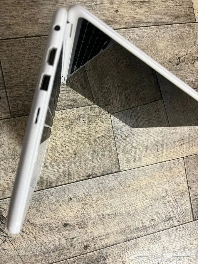 لابتوب ديل شاشة لمس 3