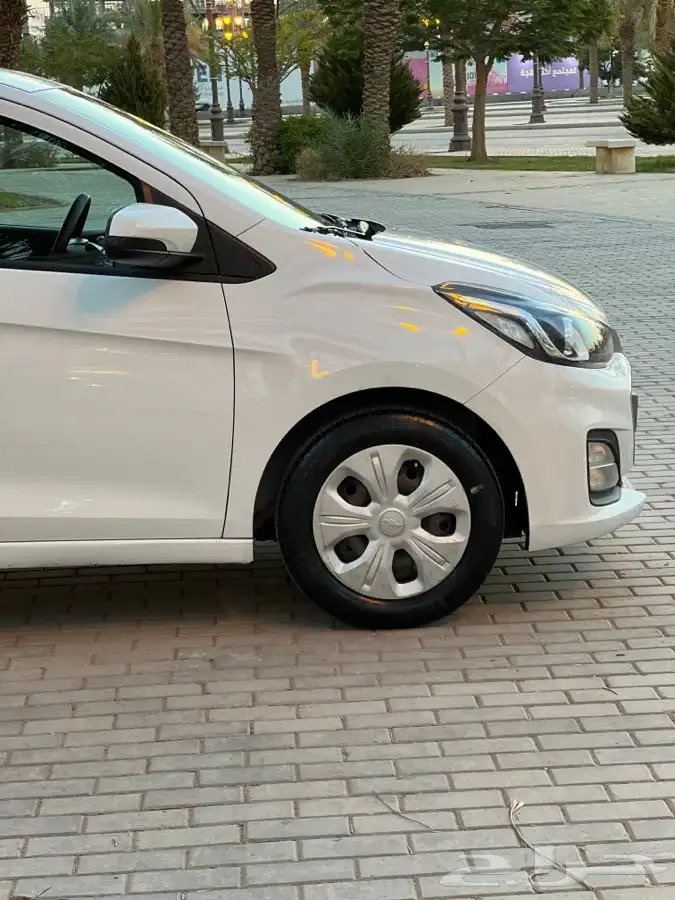 سبارك مديل 2020 تم البيع 13