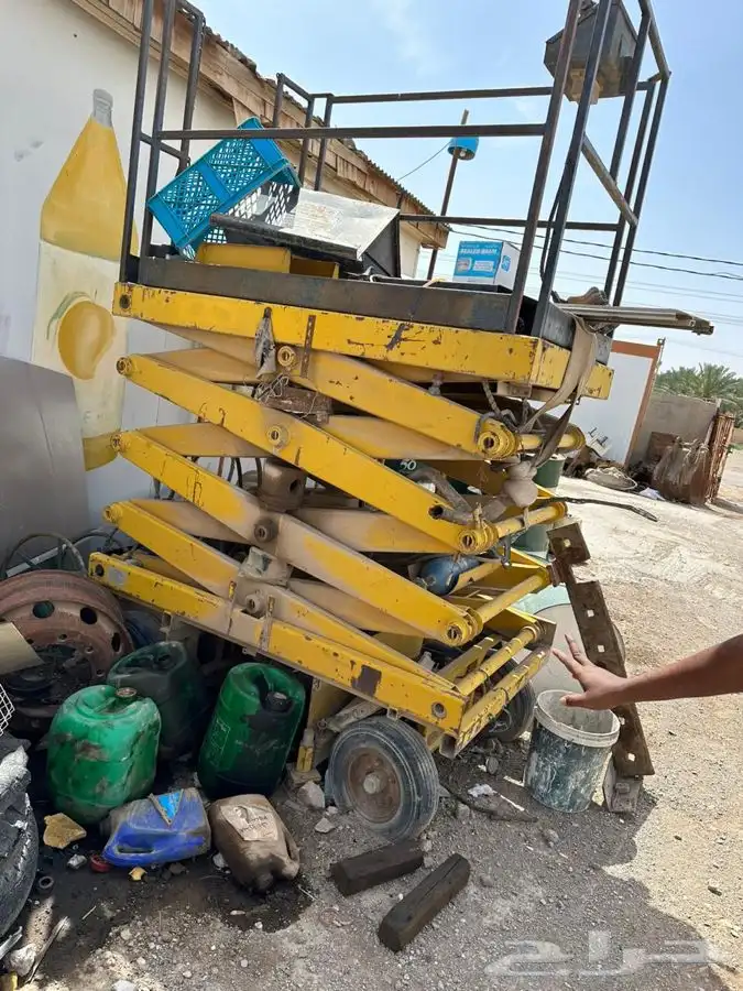 للبيع سيزر لفت مان رافعه كهربائيه 0